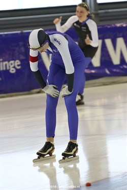 2013 / 003 - 100
