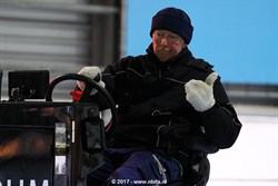 F2017_009_049