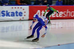 F2017_009_076