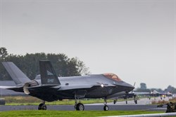 2021 / 099 - 034