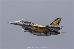 2022 / 055 - 381